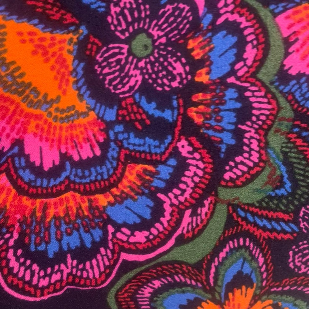 Sugarlips Midnight Floral Drape Sleeve Top - Picture 3 of 8